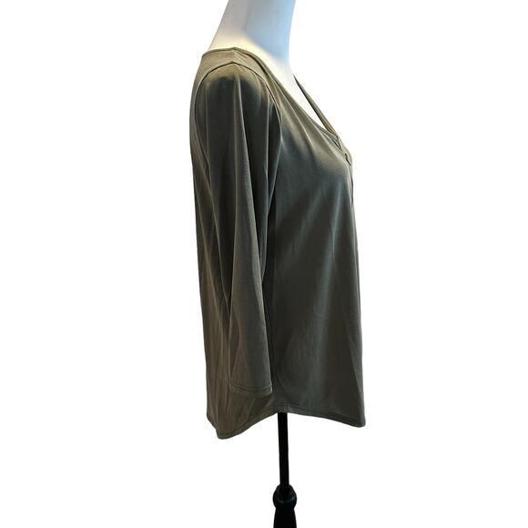Green Envelope Women's 3/4 Sleeve Top Green Medium - Picture 2 of 3